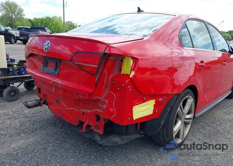 2016 Volkswagen Jetta 2.0T Gli Se z USA, uszkodzony, nr VIN 3VW4T7AJ5GM299529